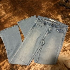 Flared/Bootcut Jeans